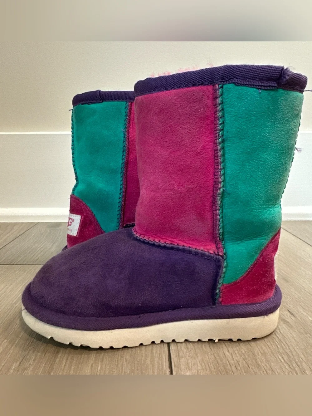Uggs Girl’s Size 8 (toddler) 3151T Classic Patchwork Color Block Suede Boots